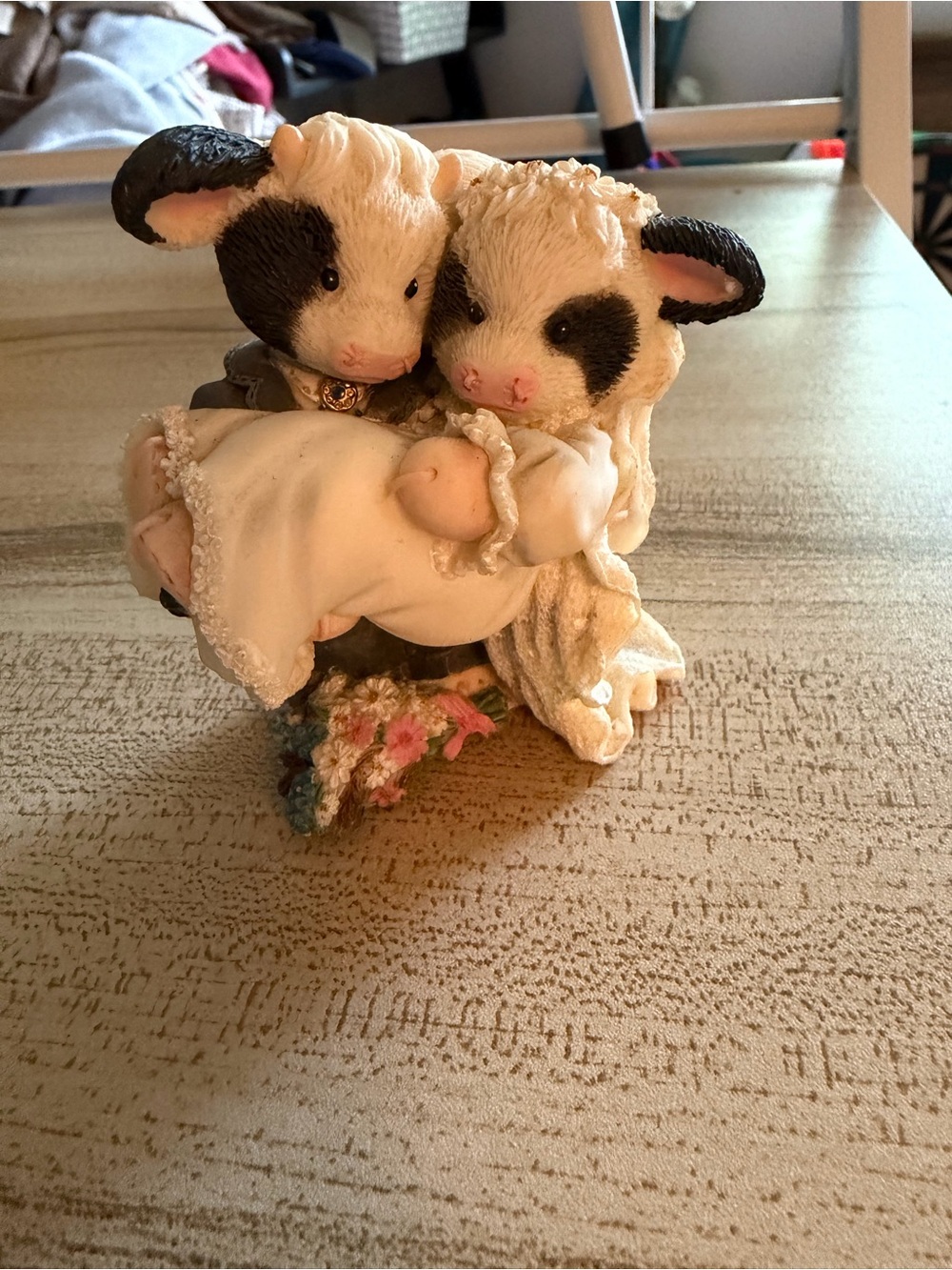 Mary's MooMoos Figurine "I'll Never Love An-Udder" - White with Black Spots